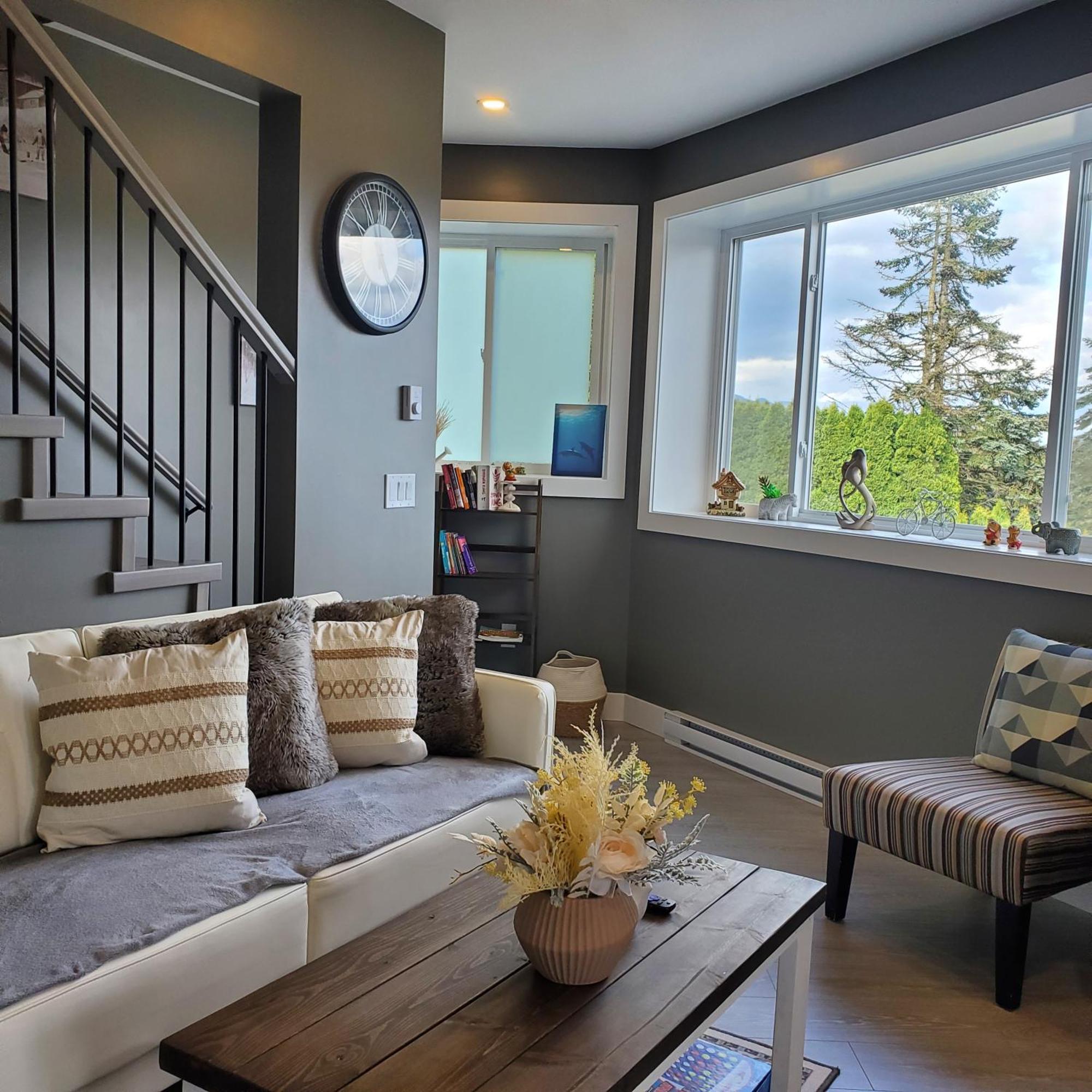 Mountain Retreat 3 Bedroom Garden House Near Heritage Park, Coliseum , Hwy 1, Fishing, Cultus Lake Чилівак Екстер'єр фото
